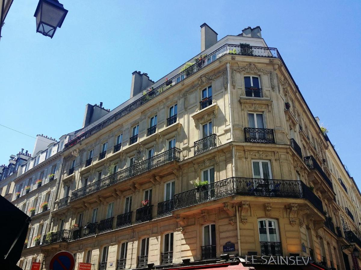 Апартаменты Unique Flat Near Louvre & Palais Royal Париж Экстерьер фото