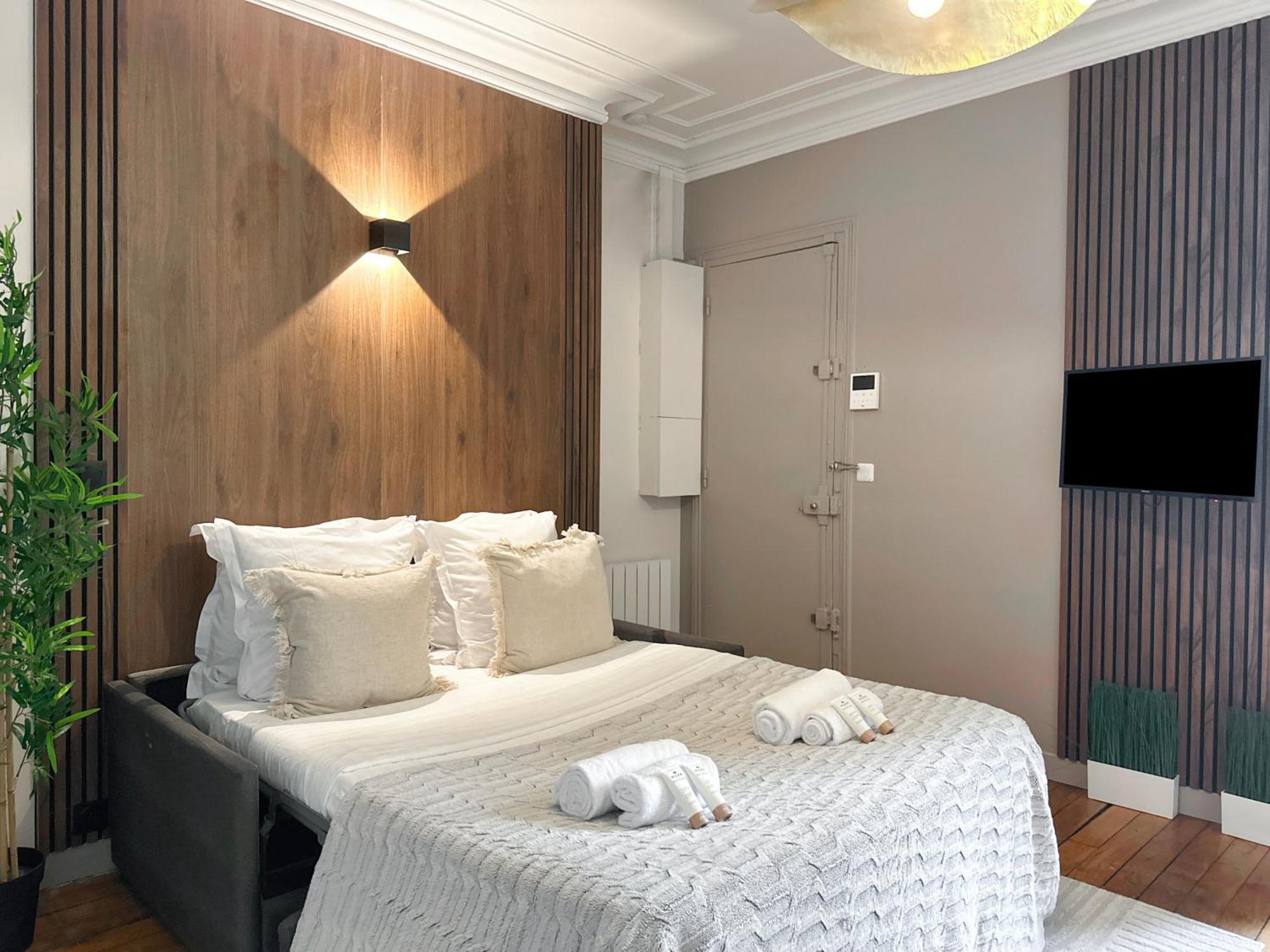 Апартаменты Unique Flat Near Louvre & Palais Royal Париж Экстерьер фото